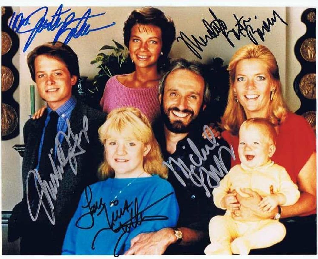 Amazon 直筆サイン ファミリータイズ Family Ties Tv Series 19 19 マイケル ｊ フォックス As アレックス ｐ キートン Michael J Fox As Alex P Keaton メレディス バクスター As エリス キートン Meredith Baxter As Elyse