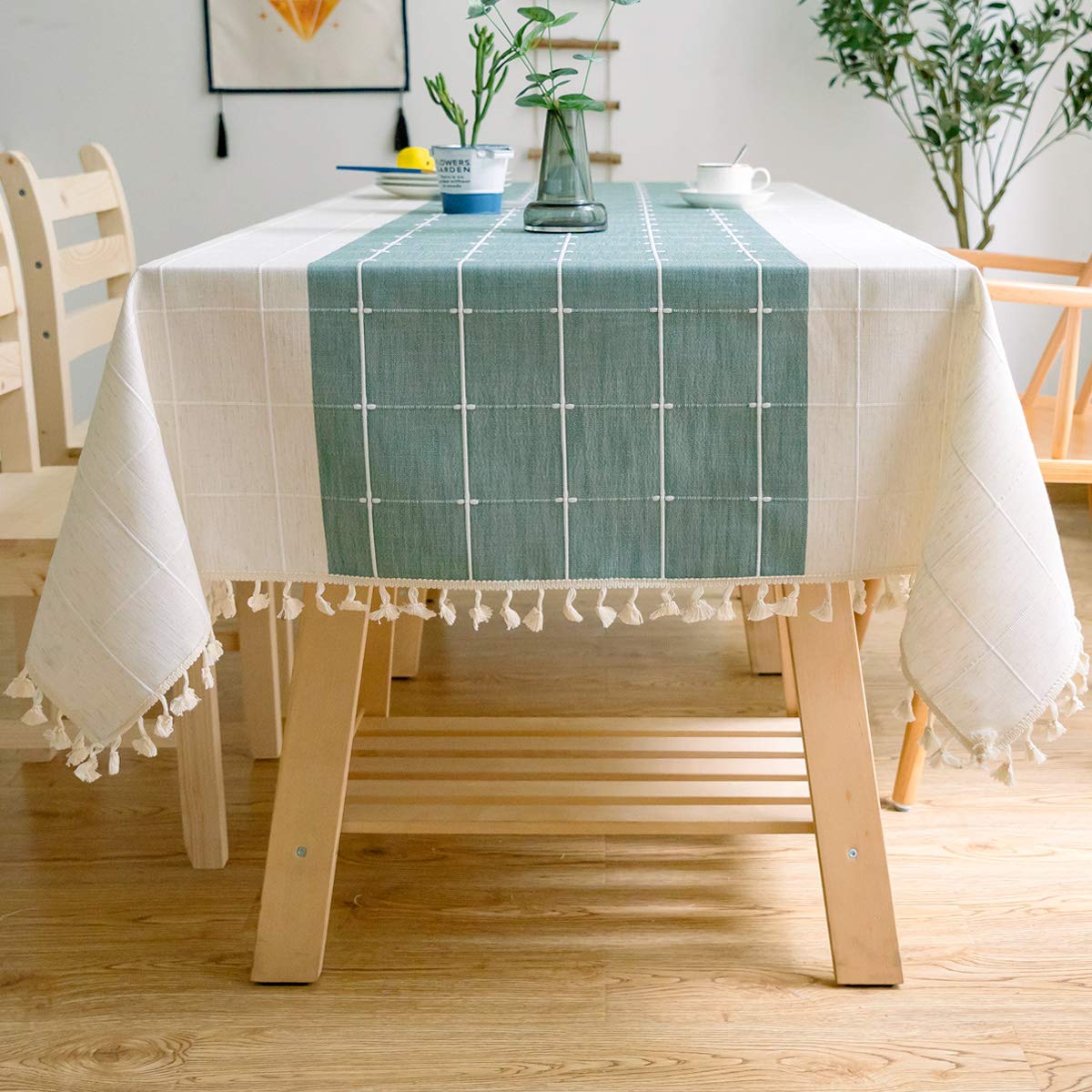 J-MOOSE Rectangular Tablecloth in Cotton and Linen Solid Embroidered Check Tassel Cotton Linen Table Cover for Kitchen Dining Room Table Decoration (140 x 220 cm, Green/White)