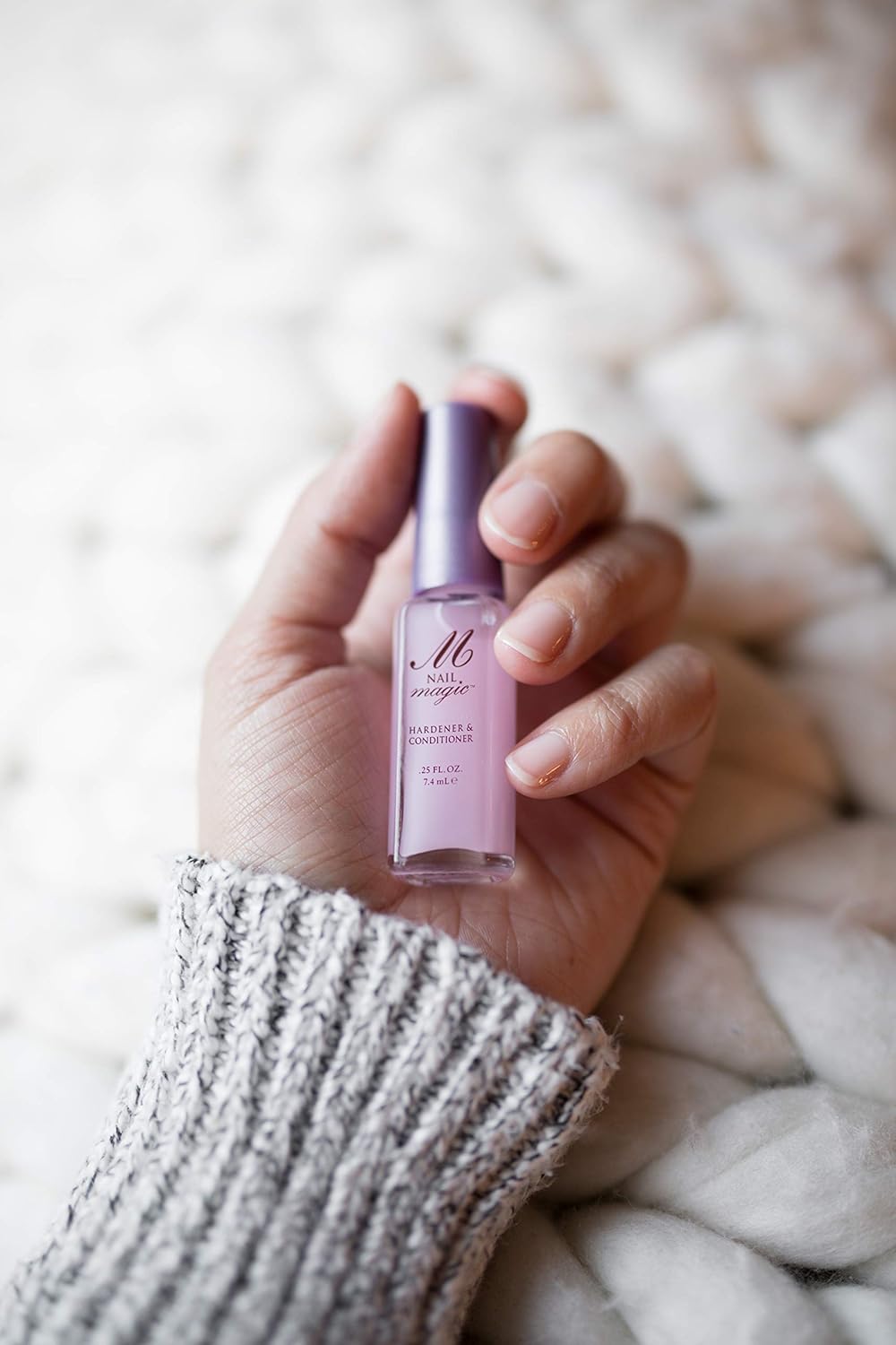 Nail Magic Nail Hardener & Conditioner, Assists with Chipping, Peeling, Brittle Fingernails, Strengthens, Conditions, & Hardens Nails, 0.25 fluid oz : Nail Strengthening Products : Beauty