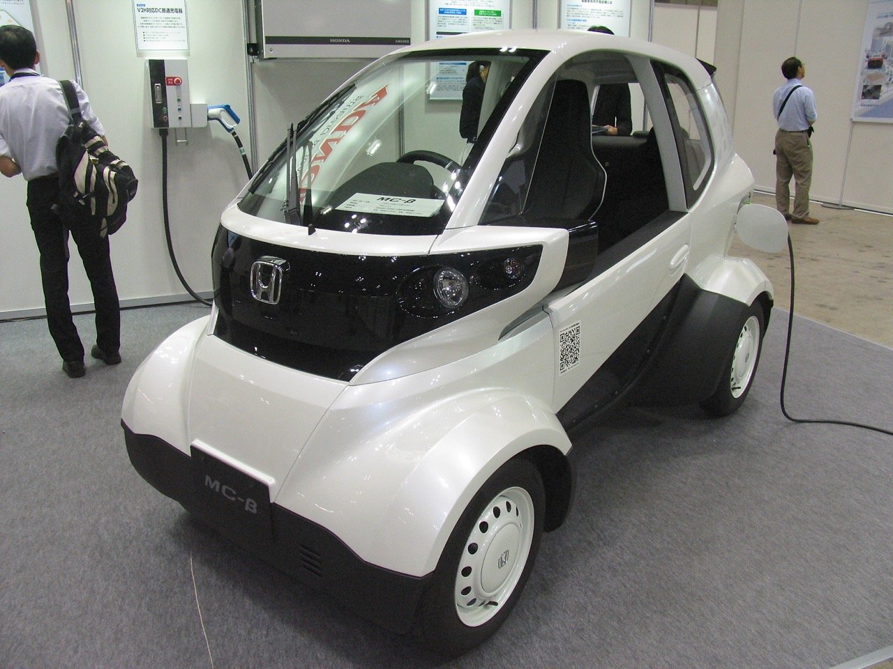 エコカー技術の最前線 どこまでも進化する燃費改善と排出ガスのクリーン化に迫る サイエンス アイ新書 高根 英幸 本 通販 Amazon