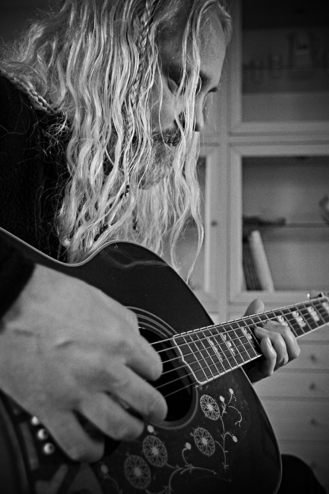 Eerie Von on Amazon Music