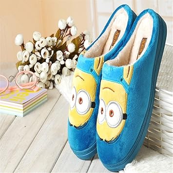 pantoufle minion adulte