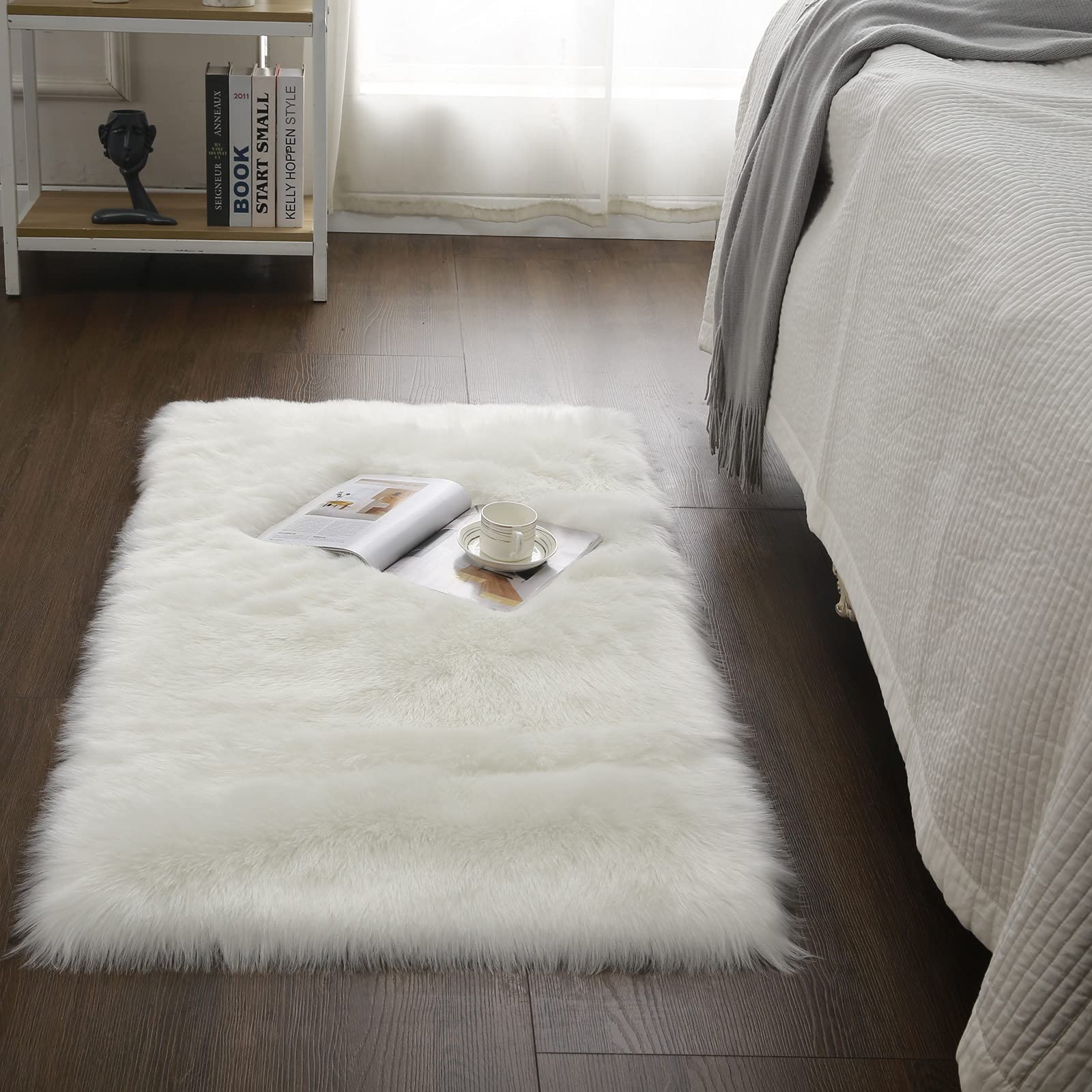 Cumay Super Soft Fluffy Faux Sheepskin Rug, Shaggy Silky Plush Carpet For Bedrooms Rugs Living Room Kids Rooms Decor Bedside Rugs (27.5 x 53.1 inch, White)