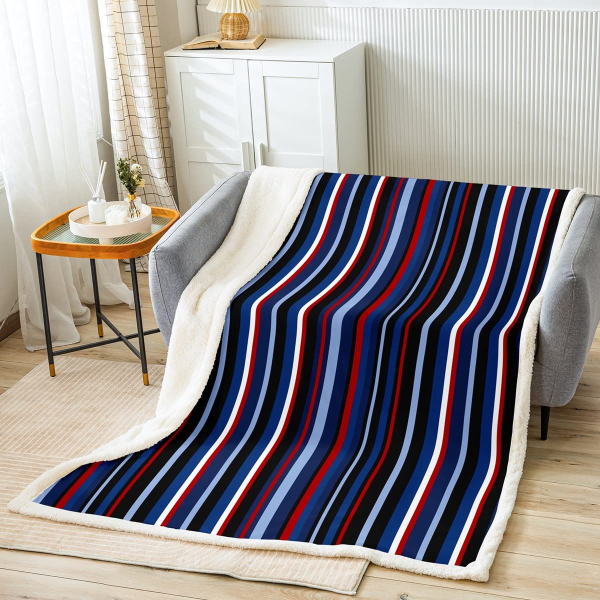 feelingyou Striped Throws Blanket,Red Blue White Stripes Sherpa Blanket for Girls Teens Gift, Geometric Shape Microfiber Fleece for Room Decor, Throw Size (50 x 60 Inches)