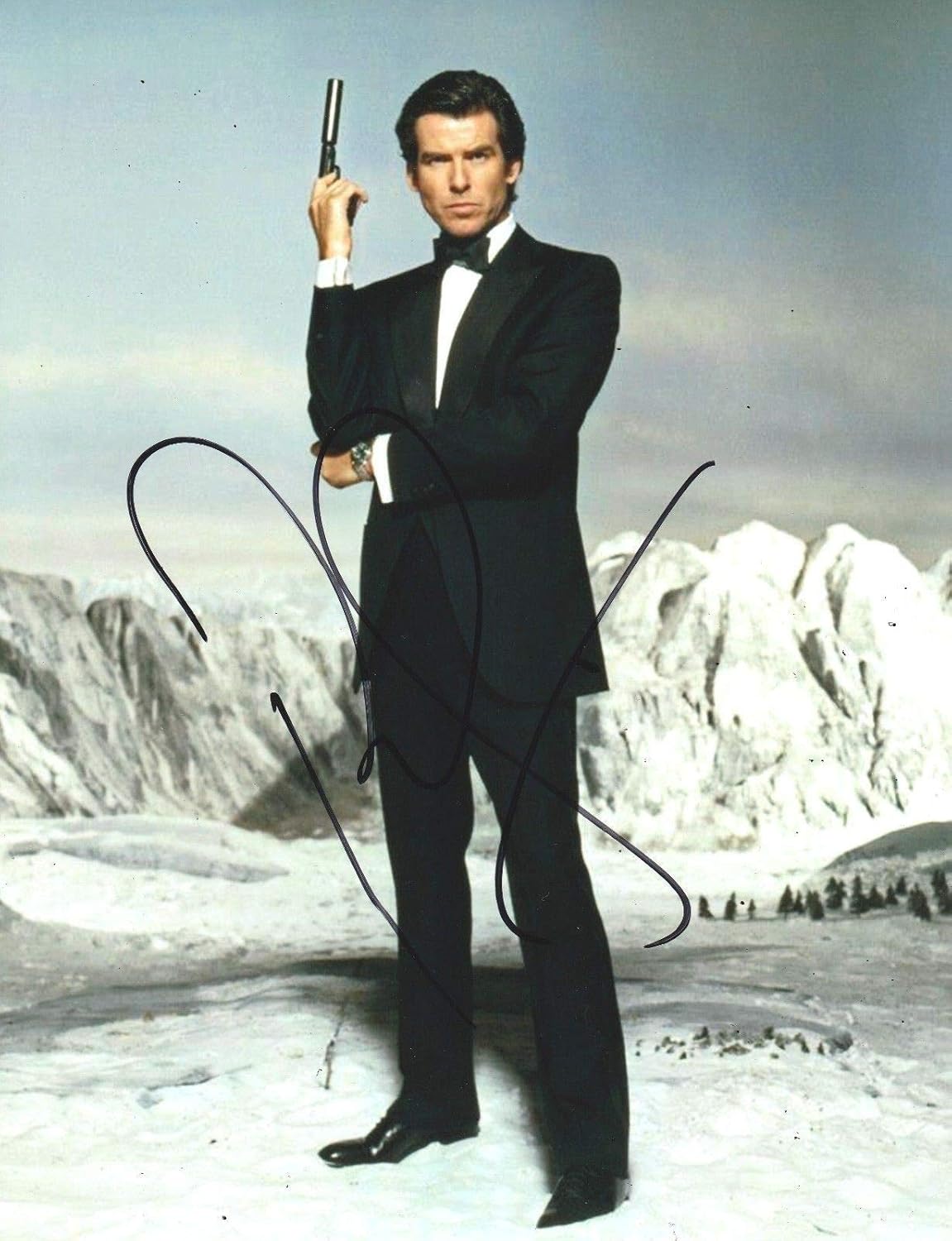 Photographs - Photo Pierce Brosnan Autograph Signed 8 x 10