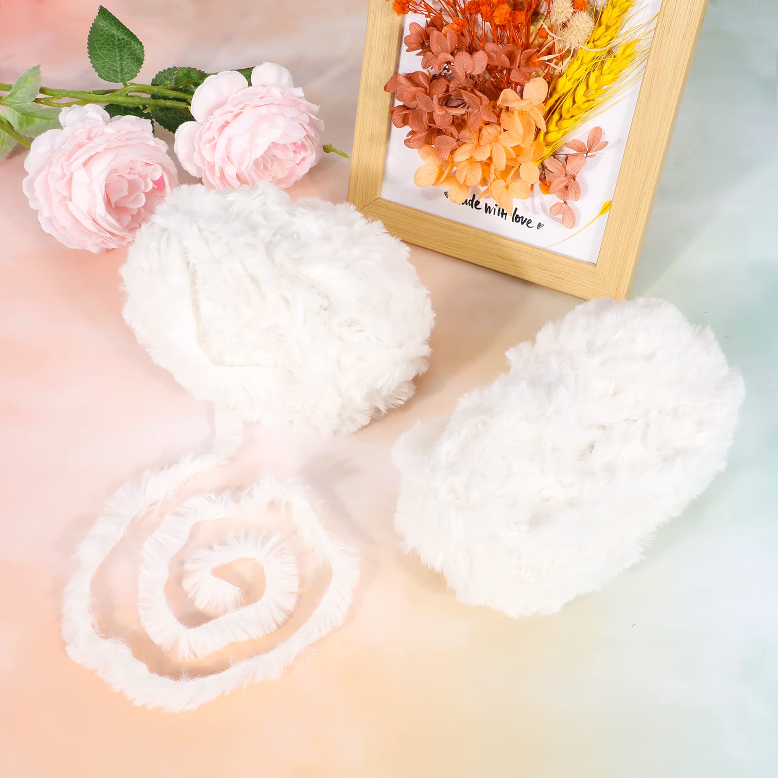 2Pcs Skeins Soft Fur Yarn Fuzzy Fur Yarn Chunky Fluffy Faux Fur Yarn Eyelash Yarn Cream Fur Yarn, Crochet Yarn for Jumpers, Baby Garments, Furnishings, Weaving, Knitting, White(30Meter/100 Gram)