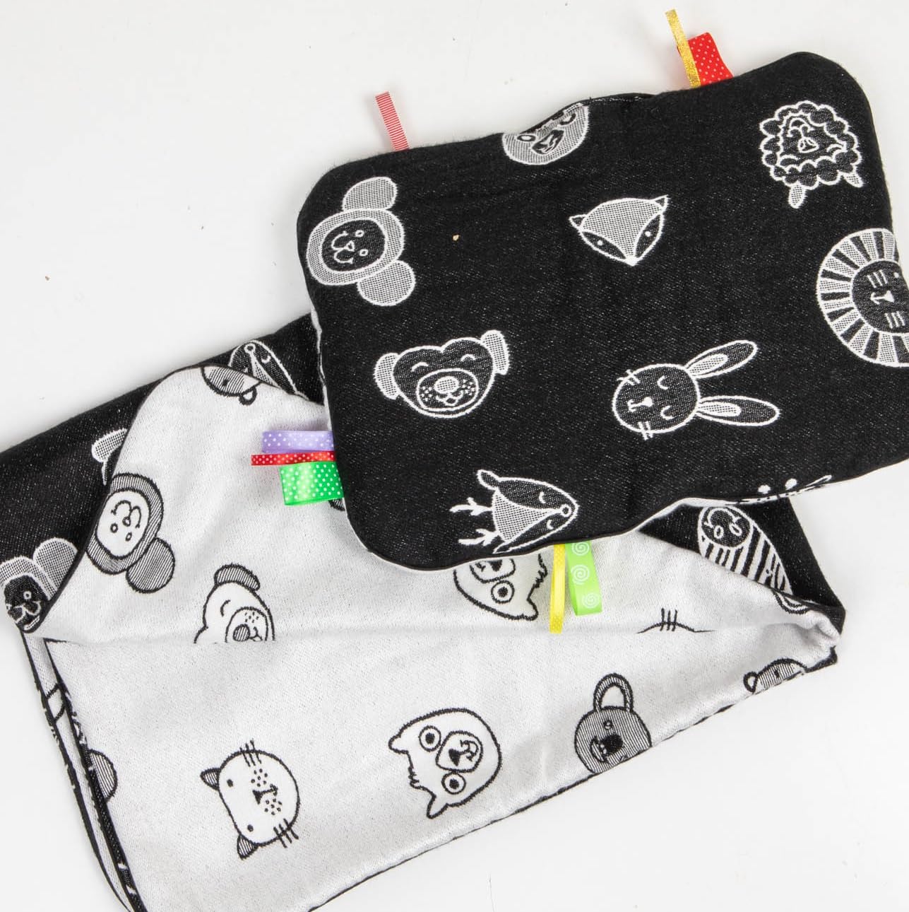 Viculii Baby Bamboo Blanket Set | Natural Bamboo High Contrast Visual Black and White Mini Zoo Sensory Pillow & Blanket 75x100cm | Development and Stimulation