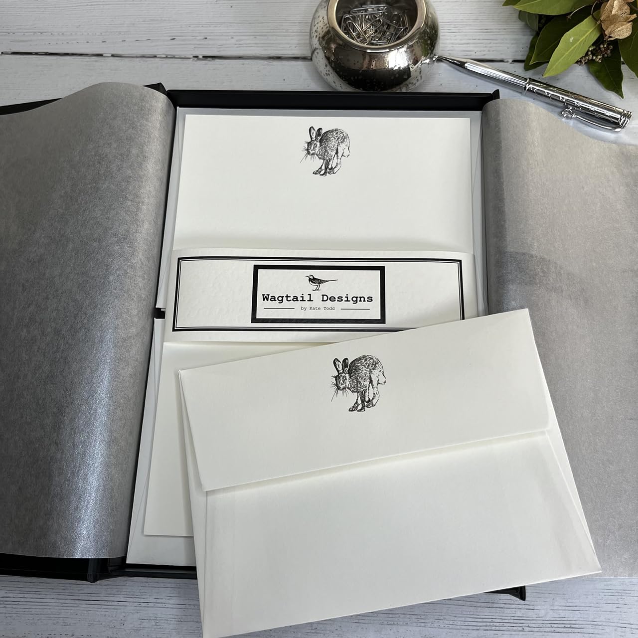 Wagtail Designs Writing Paper Gift Set with a Hare Illustration in a Lovely Black Box with Ribbon (18 Sheets and 18 envelopes)