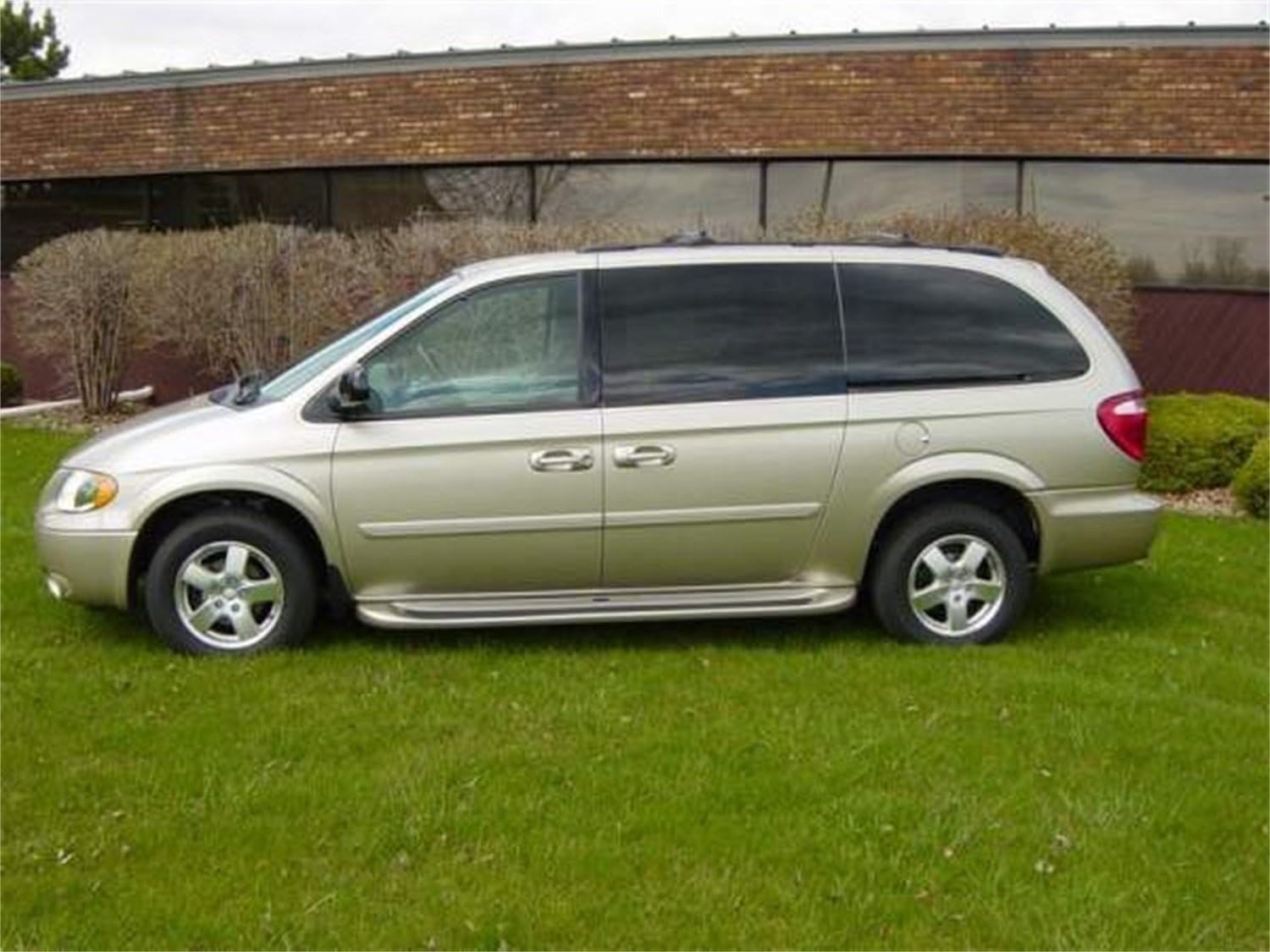 Amazon Com Owens Products 2128 Glastep Custom Molded Gray Running