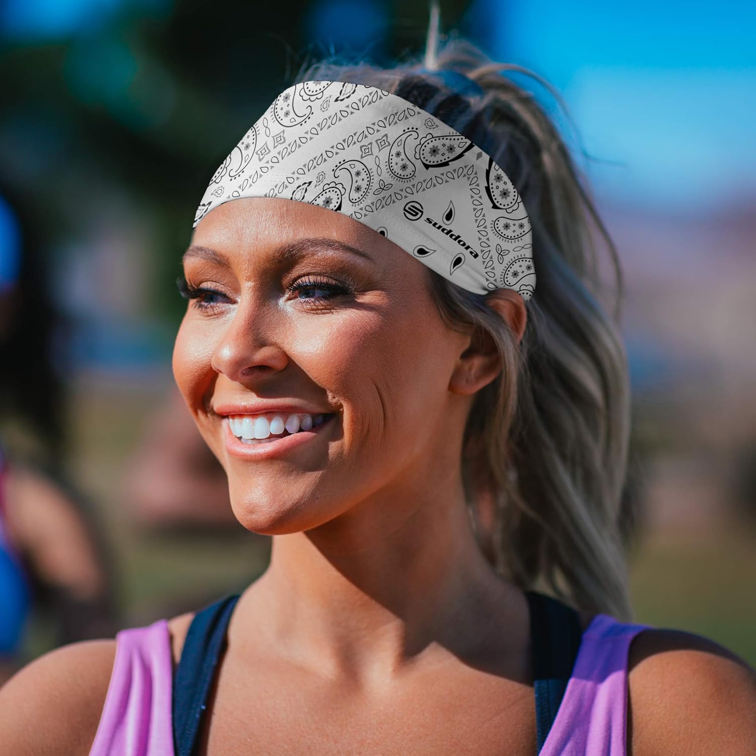 Suddora White Paisley Bandana Headband - Vintage, and Fashionable Headbands: Beauty