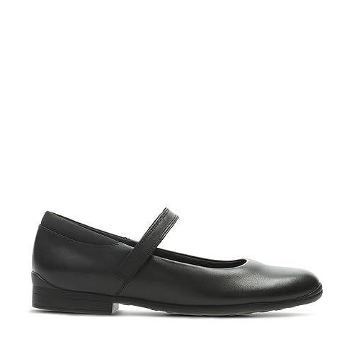 clarks narrow fit