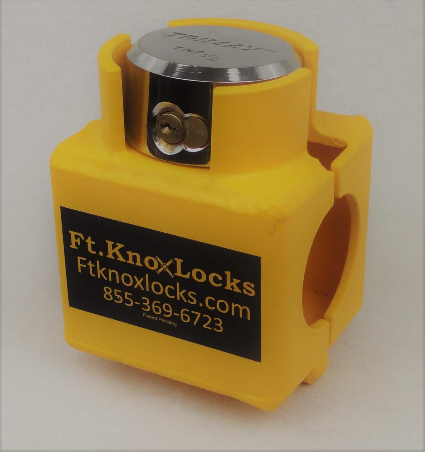 5th wheel/Kingpin lock includes Trimax puck lock BOLT