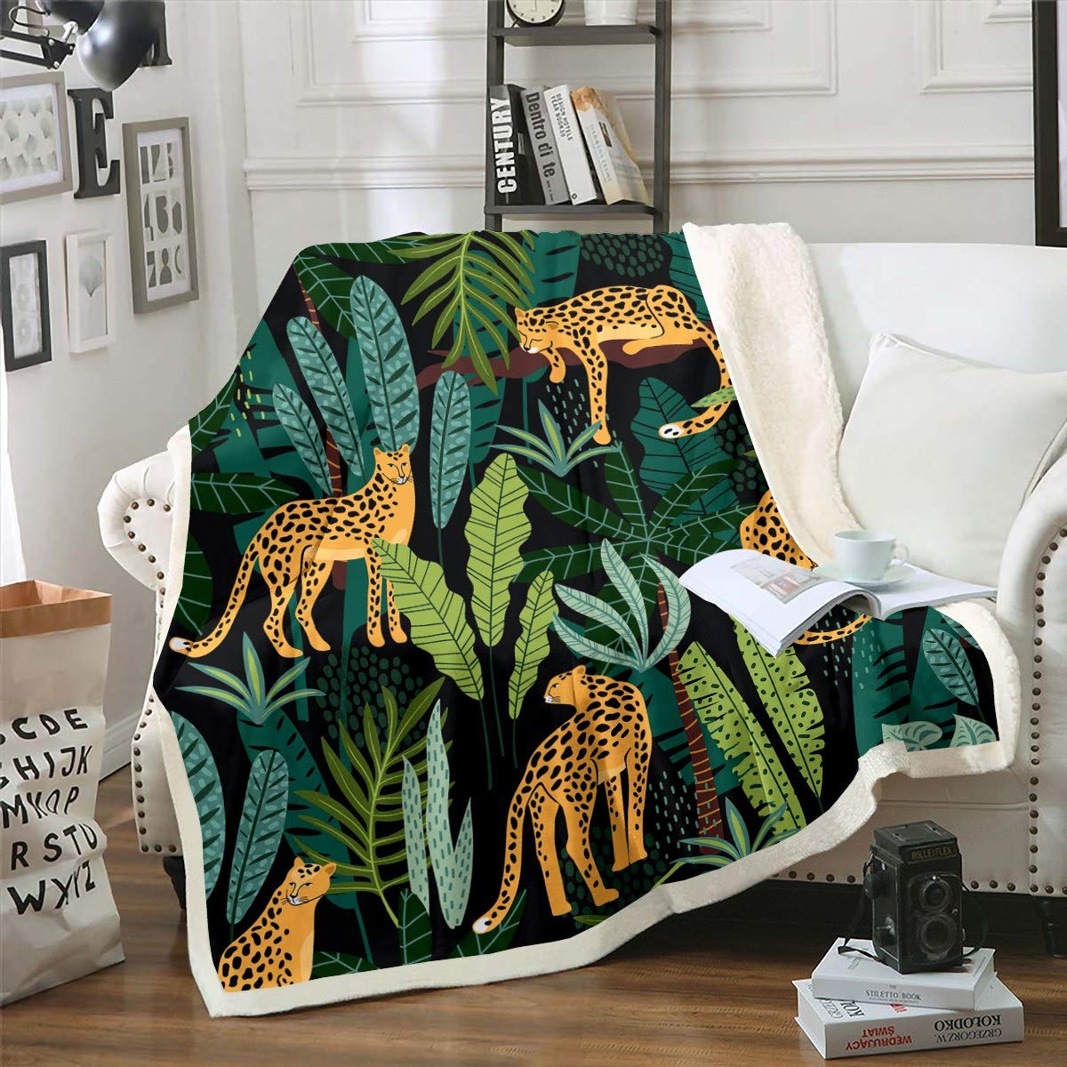 Girls Leopard Plush Blanket Cheetah Wild Animal Print Sherpa Throw Blanket Palm Leaf Fleece Blanket for Sofa Couch Teens Greens Tropical Leaves Fuzzy Blanket Ultra Soft Room Decor Single 50"x60"