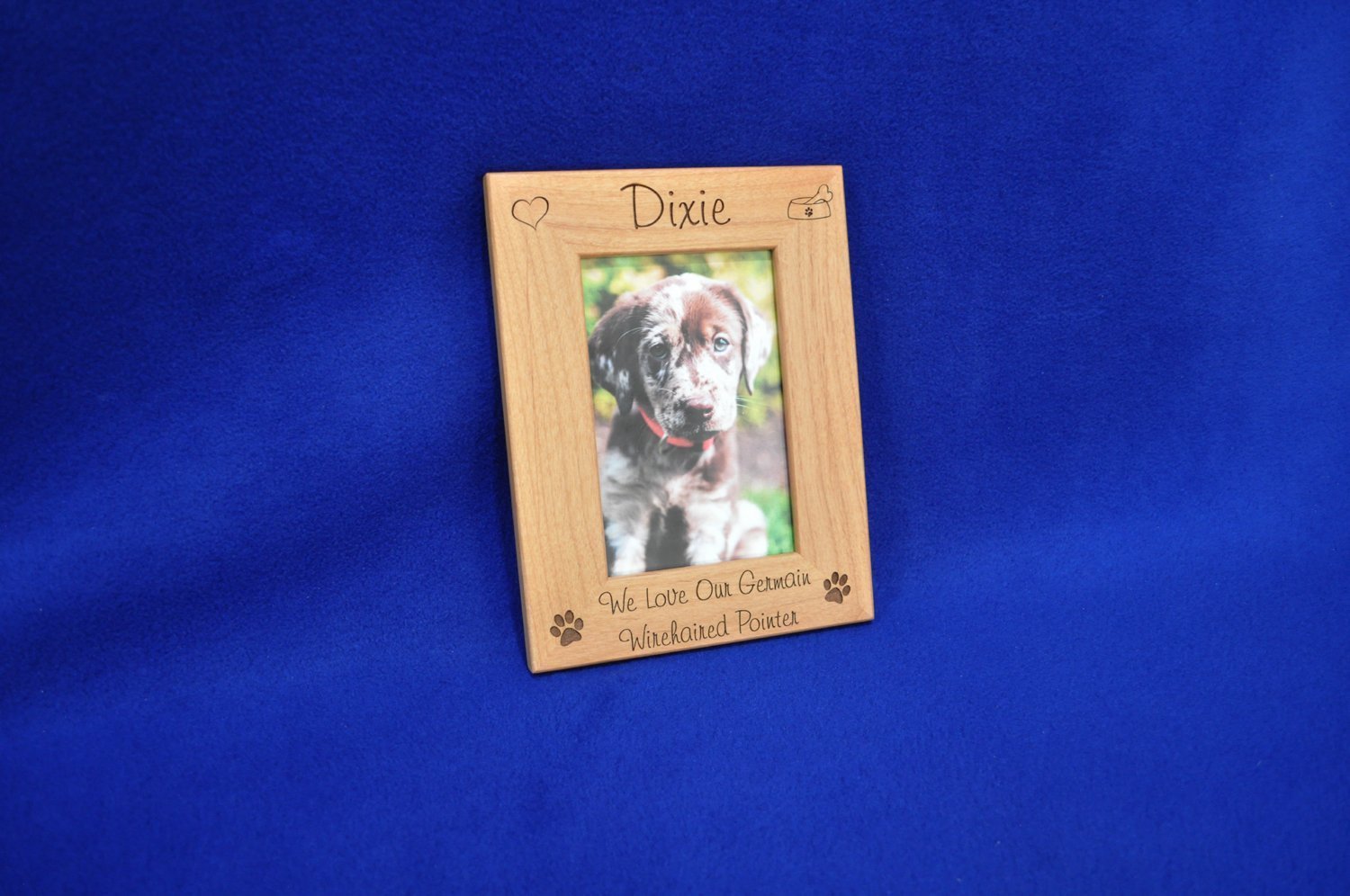 Pet Picture Frame / Choose between a 4x6 or 5x7 in the drop