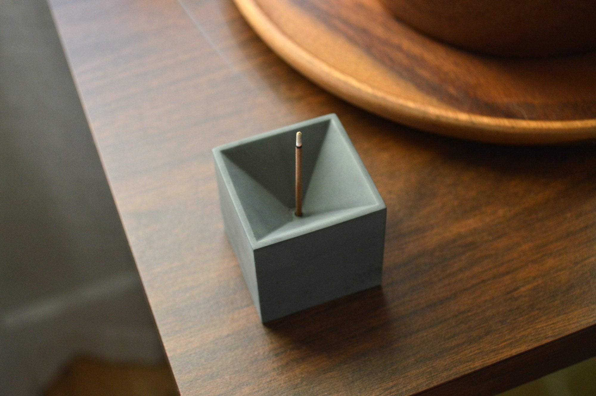Square or Round Concrete Incense Holder/Upright Burner - Geometric Design - Modern/Minimal - Home Accent
