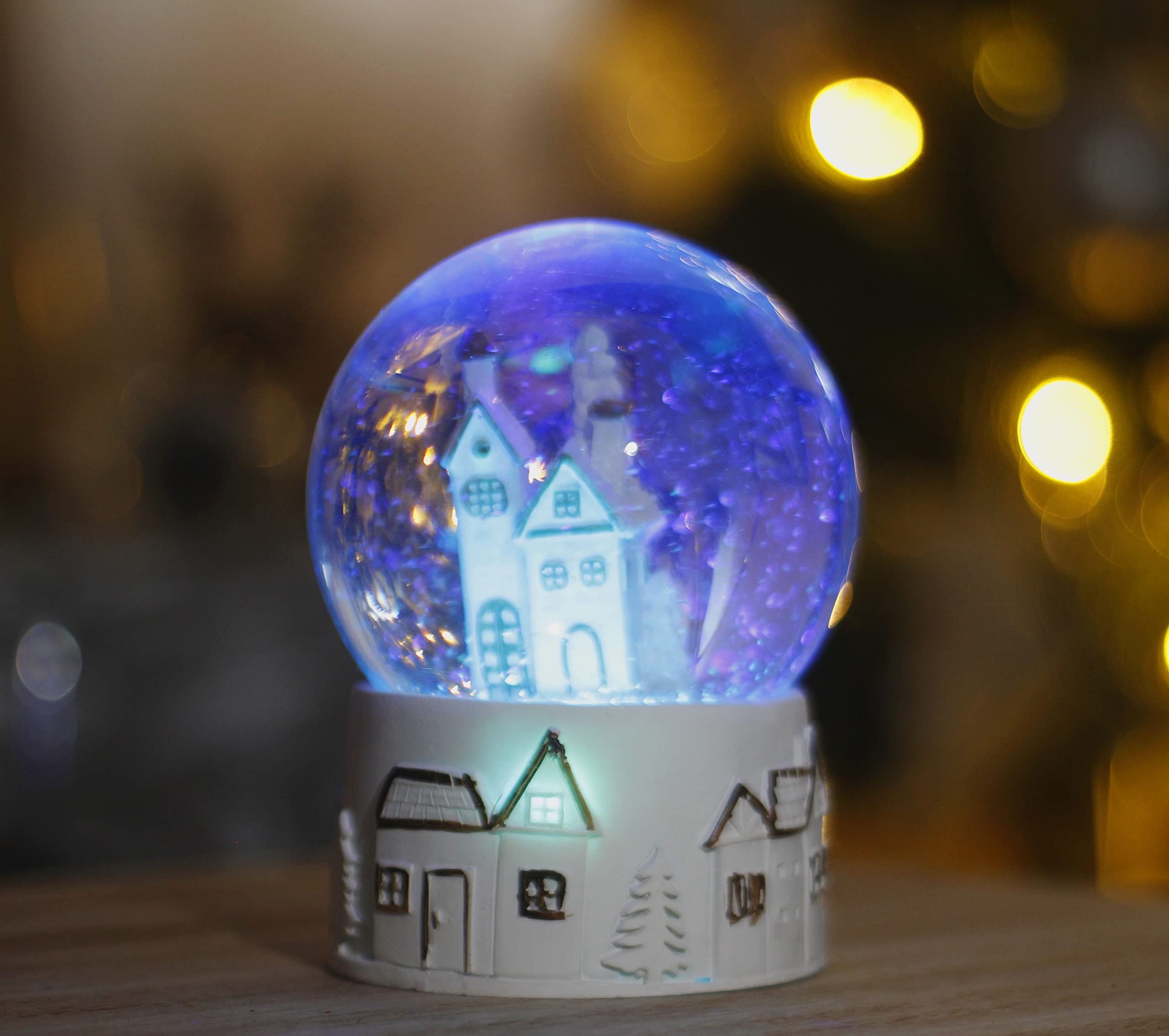 Marco Paul Musical Light Up Christmas Village Scene Snow Globe Decoration Battery Operated Glitter Shaker with Colour Changing LEDs Festive Xmas Ornament and Home Decoration