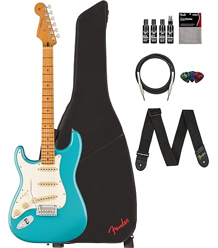 Amazon.com: Fender Player Stratocaster Electric Guitar