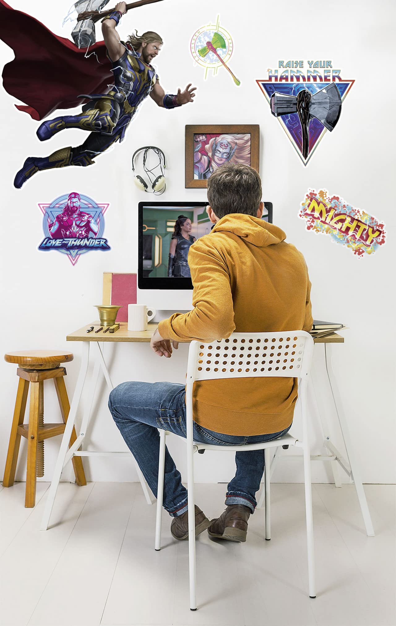 Komar Thor4 Mighty Thor Wall Sticker Size 100 x 70 cm