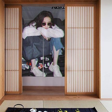 Amazon 間仕切り ドアカーテン インスタ風 はらじゅく シェードカーテン のれん 高密度 ポリエステル 半遮光 断熱 ドアカーテン ポーチ 洗面所 台所用 カーテン 和風 幅86cm 丈143cm のれん オンライン通販
