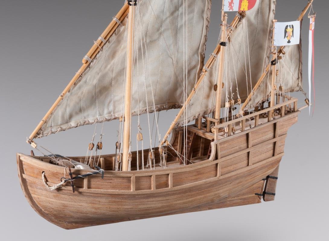 DUSEK Nina Ship of Christopher Columbus Scale: 1/72 Length: 340mm, Width: 100mm, Height: 360mm CODE 012