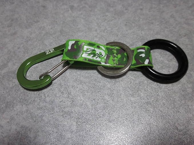 Amazon Co Jp Zeppドリンクホルダー カラビナタイプ グリーン ホビー 通販