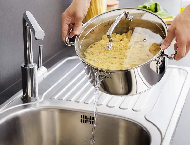 Duetto Lot de 7 pièces : 3 casseroles 16/20/24 cm, 1 casserole 16 cm, 3 couvercles en acier inoxydable, 3 couvercles en verre, marques de mesure, toutes sortes de cuisines, passe au four et au