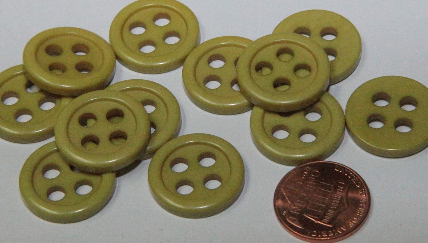 Buttons for Crafts Sewing Clothes Olive Green 12 pcs