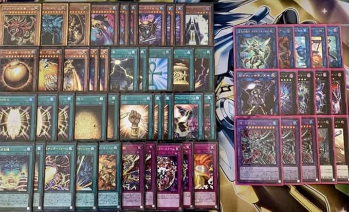 Amazon 遊戯王 三幻神 デッキ オシリス オベリスク ラー 交差する魂 サンダーフォース ゴッドハンドクラッシャー 等 新規カード採用 おもちゃ おもちゃ