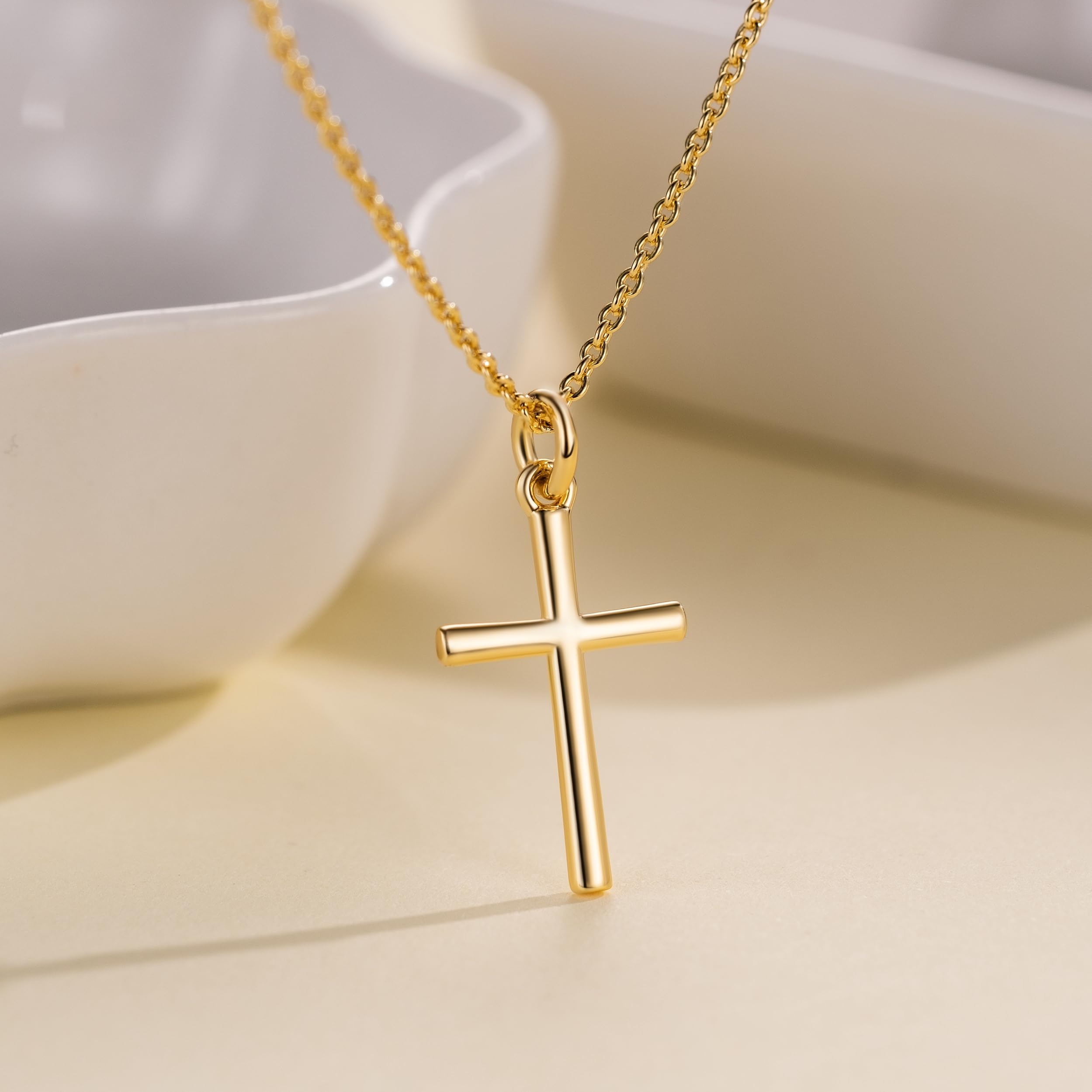 AMELINE 14K Gold Cross Necklaces for Women Gold Cross Chain Minimalist Pendant Small Necklace for Women Jewelry