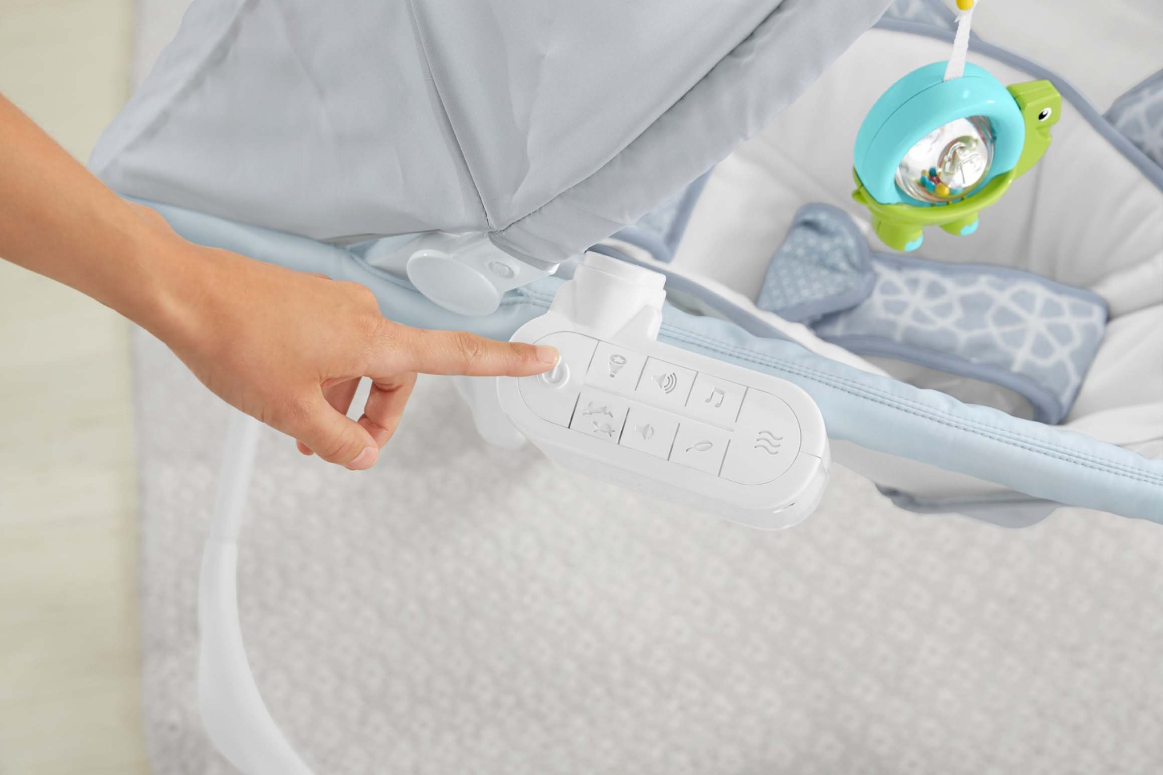 FisherPrice Premium Auto Rock 'n Play Sleeper with SmartConnect, 1