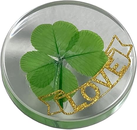 Amazon 本物四葉のクローバー Good Luck Pocket Token 昔ながらの縁起物 ポケットに入れる幸運の御守 Real Four Leaf Clover プリザーブドリーフ プリザーブドフラワー 開運切り絵 Love 入り プリザーブドフラワー オンライン通販