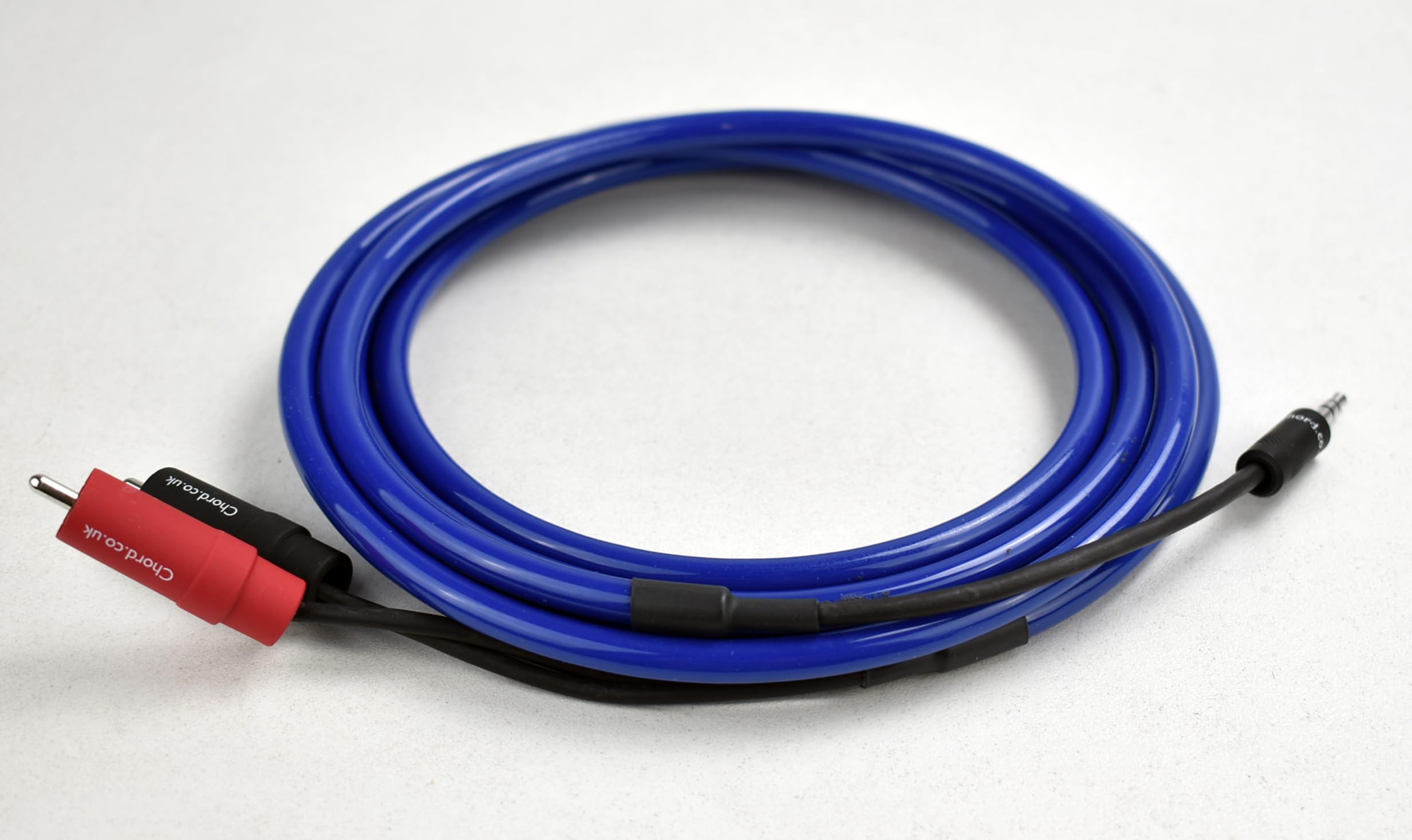 Chord Chameleon 3.5mm Mini Jack to 2 x RCA Analogue Audio Interconnect. Exclusive to Soundcraft Hi-Fi (3.0m)