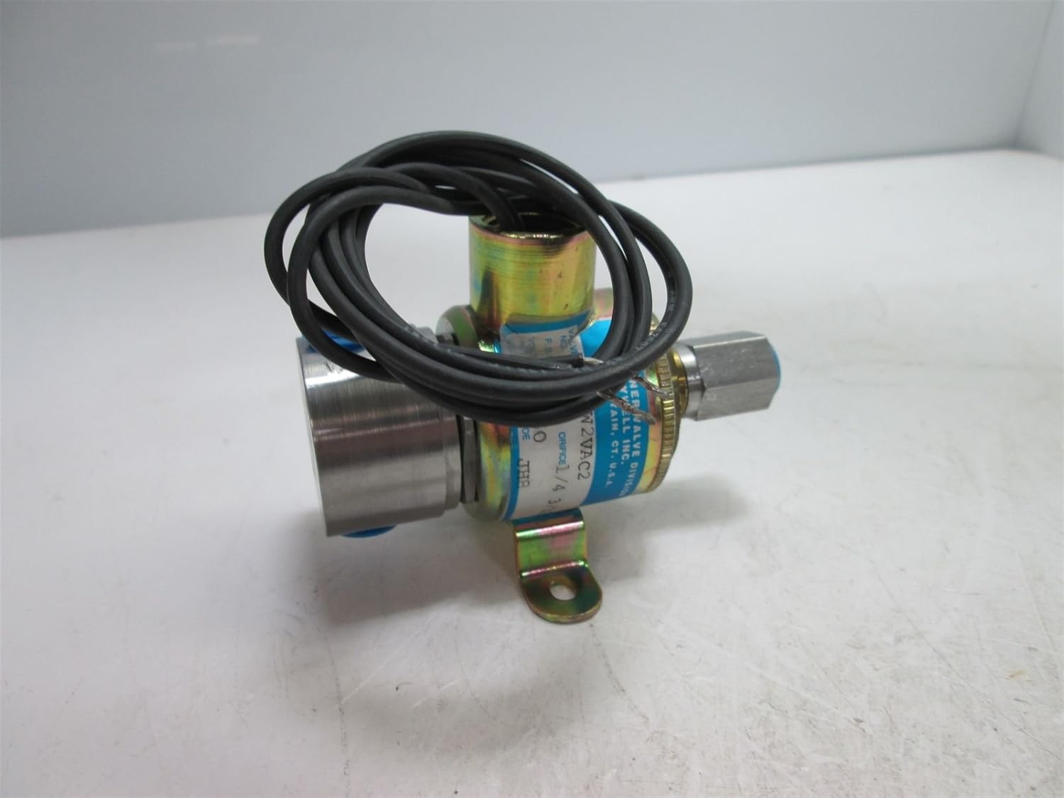 Honeywell Skinner X53LW2VAC2 Vacuum Solenoid Valve, Voltage: 120VAC 60Hz