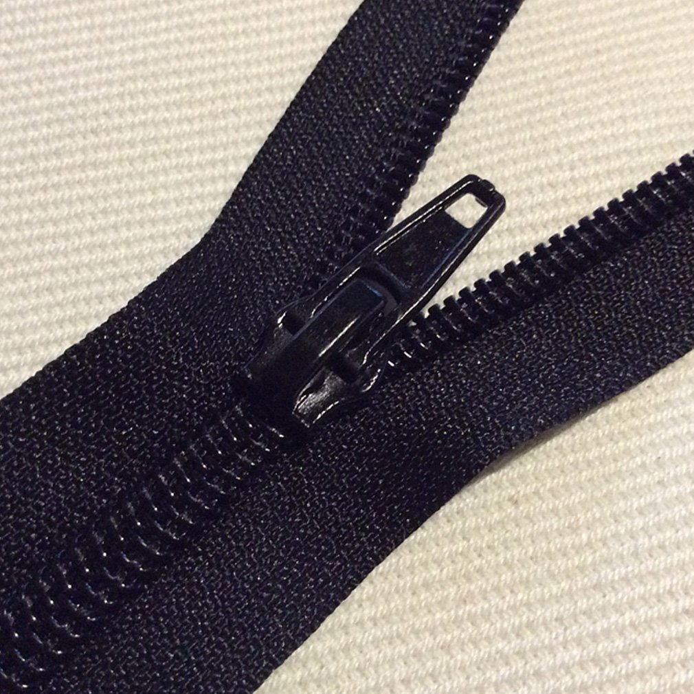 Amariver Black and White Nylon Coil Zippers, 100Pcs 9 Inches Nylon Coil Zippers for Tailor Sewer Sewing Crafter Special, 2 Colors, 50 Pcs Per Color
