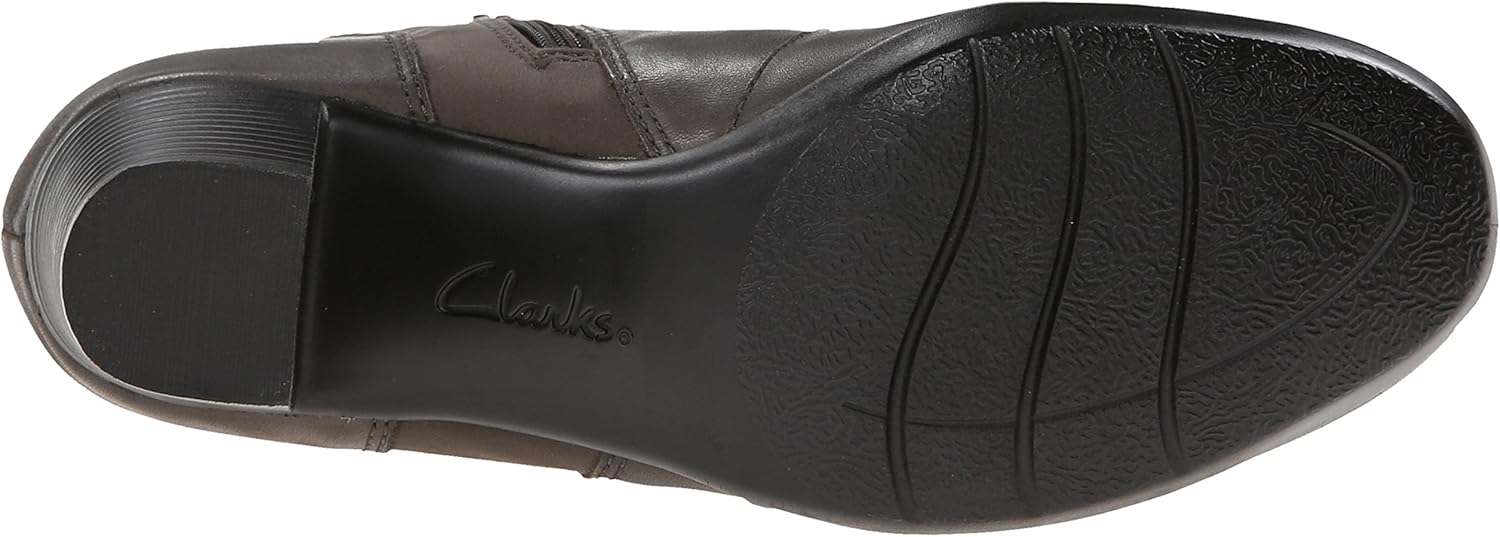clarks women's promise camp boot