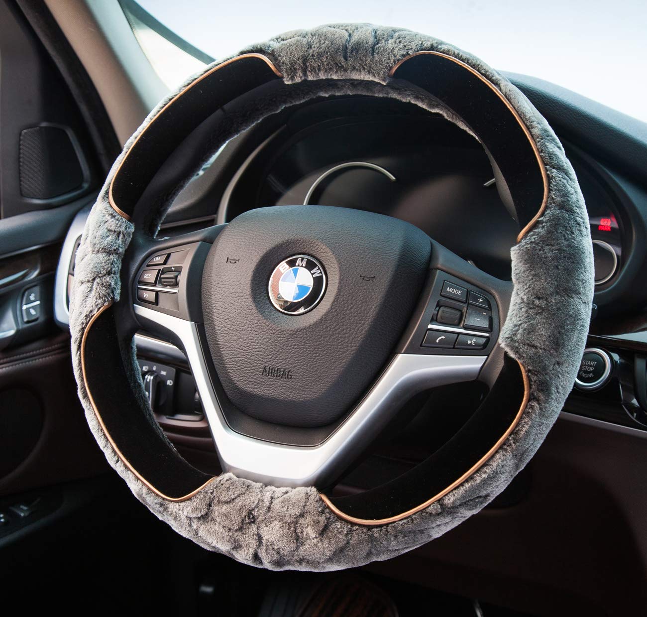 Best-Shops Warm Soft Plush Wool Steering Wheel Cover Furry Fluffy Car Accessory