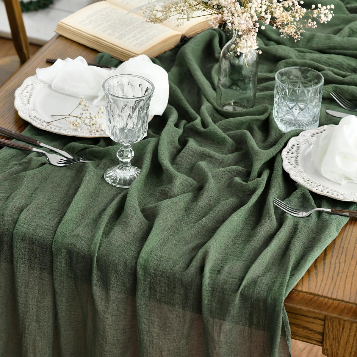 Artoid Mode Boho Forest Green Gauze Wedding 300 cm Table Runner, Seasonal Xmas Fabric Kitchen Dining Holiday Table Decor for Home Party Indoor