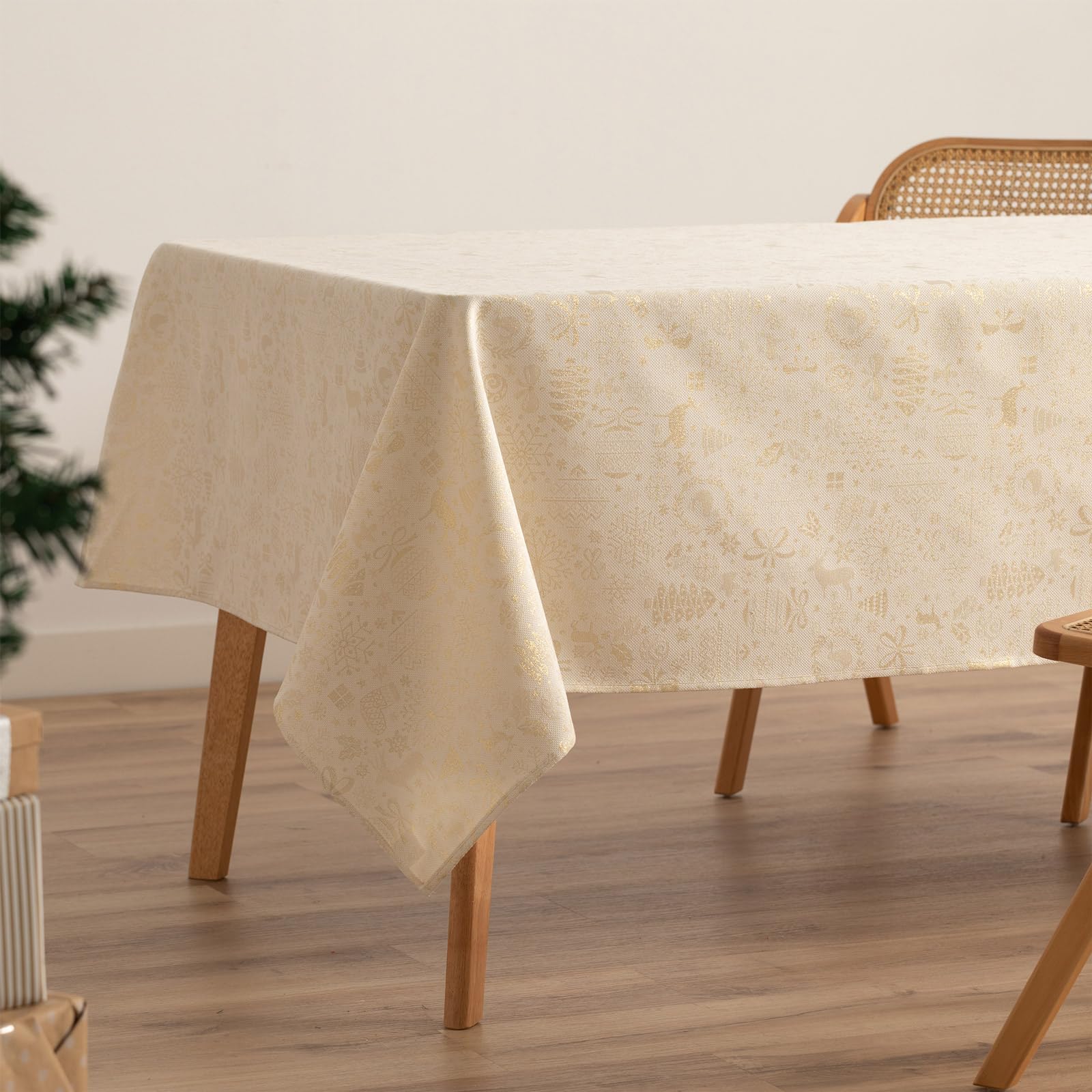 GAMUSI Tablecloth Christmas Jacquard Gold Thread Dining Table Square Christmas Decoration 140 x 140 cm, Ecru