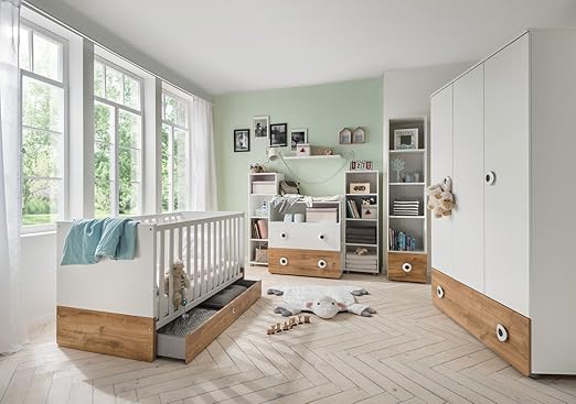 Lifestyle4living Babyzimmer Komplett Set In Weiss Und Plankeneiche Dekor Modernes Kinderzimmer Fur Jungen Und Madchen 4 Tlg Zeitlos Amazon De Kuche Haushalt