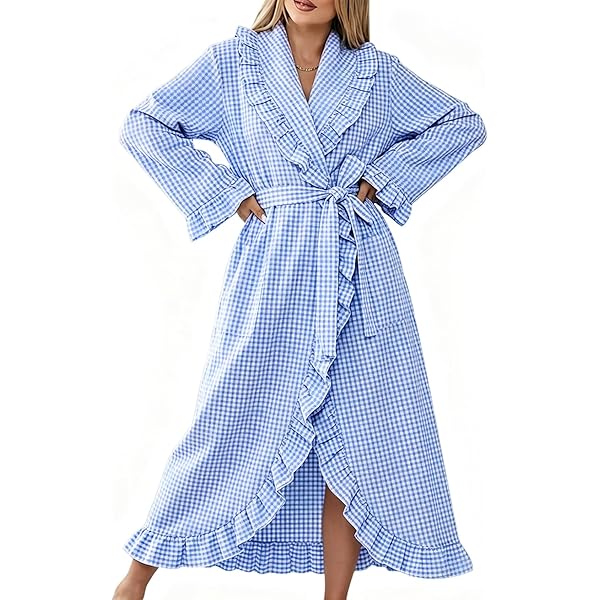lightweight summer dressing gown Another design in our gorgeous lightweight summer dressing gown. #yarmouthtraders #shoplocal #crackersaboutalpacas