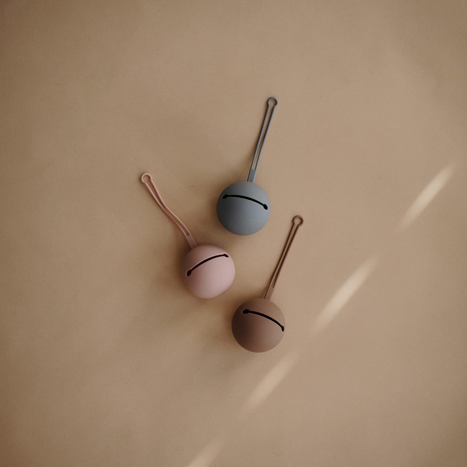 mushie Silicone Pacifier Holder Case (Cloudy Mauve) : Baby