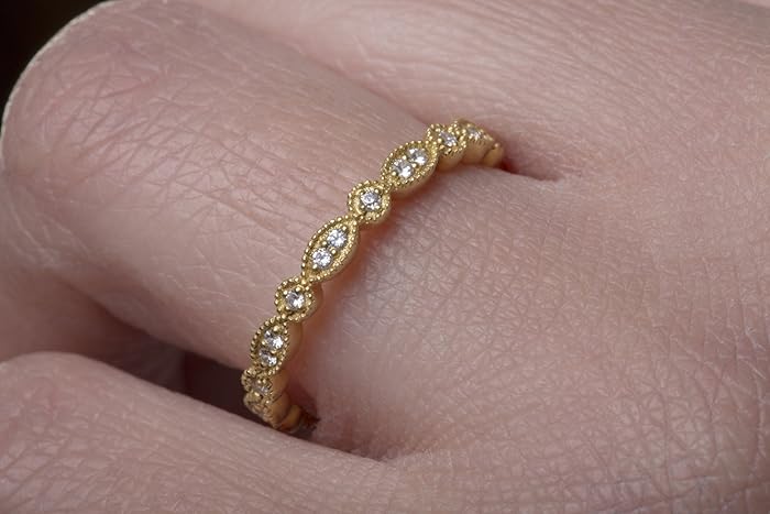 Resultado de imagen para modern eternity rings wedding jewelry