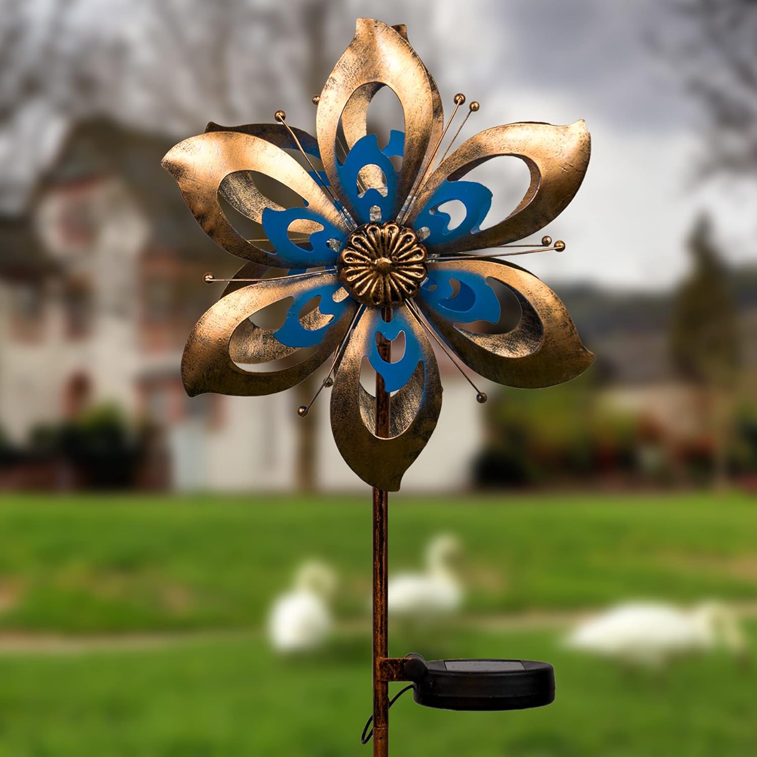 ELFENGARDEN Solar Garden Decor, Kinetic Wind Spinners Outdoor Metal Stake Garden Sculptures & Statues for Patio/Lawn, Reversible Dual Direction 360 Degree Swivel Art Yard Windmills [Flower Styling]
