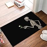 Teppich mit totenkopf