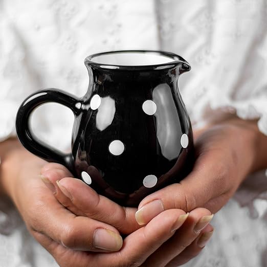 Ciudad a Cottage blanco y negro lunares hecho a mano jarra ...