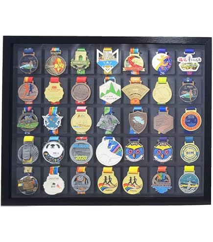Marco Exhibidor De Medallas De Madera Con Cristal De Alta Definición – Colgar O Sobremesa, Para 1 Medalla (5x7 Pulgadas), Ideal Para Maratón, Gimnasia, Karate Y Más – Regalo Para Deportistas
