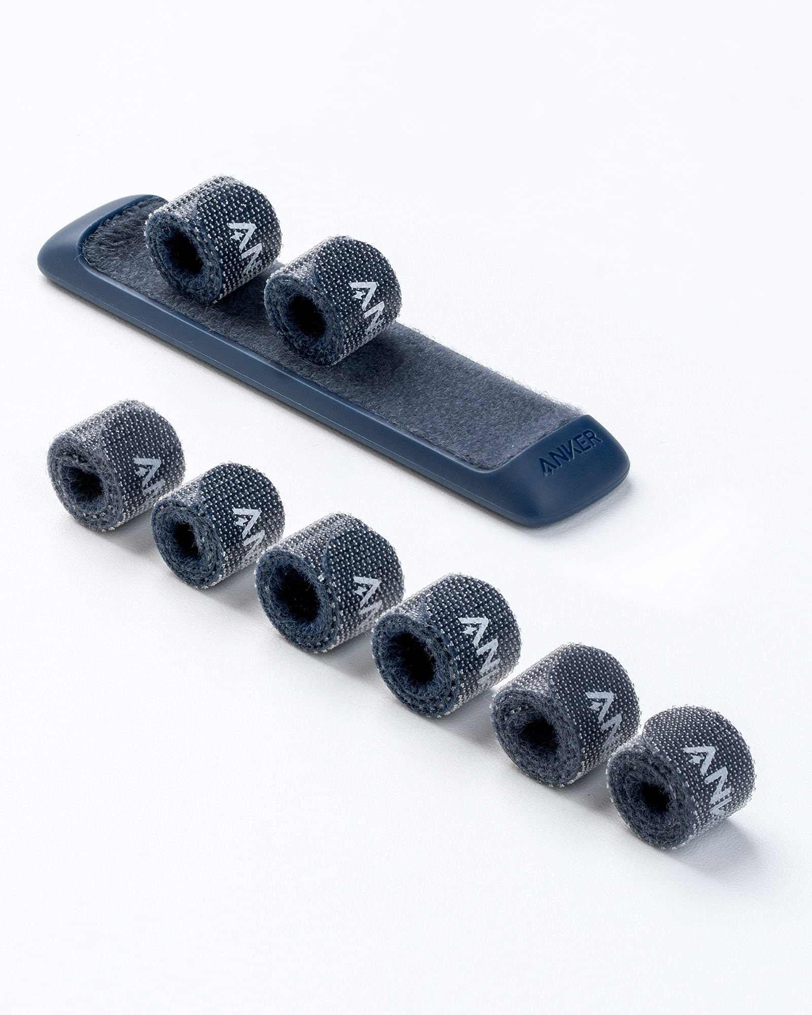 Anker Convenient Cable Management, Reusable Cable Holder, 8 Cable Ties, for USB-C/Lightning/HDMI and More, Blue