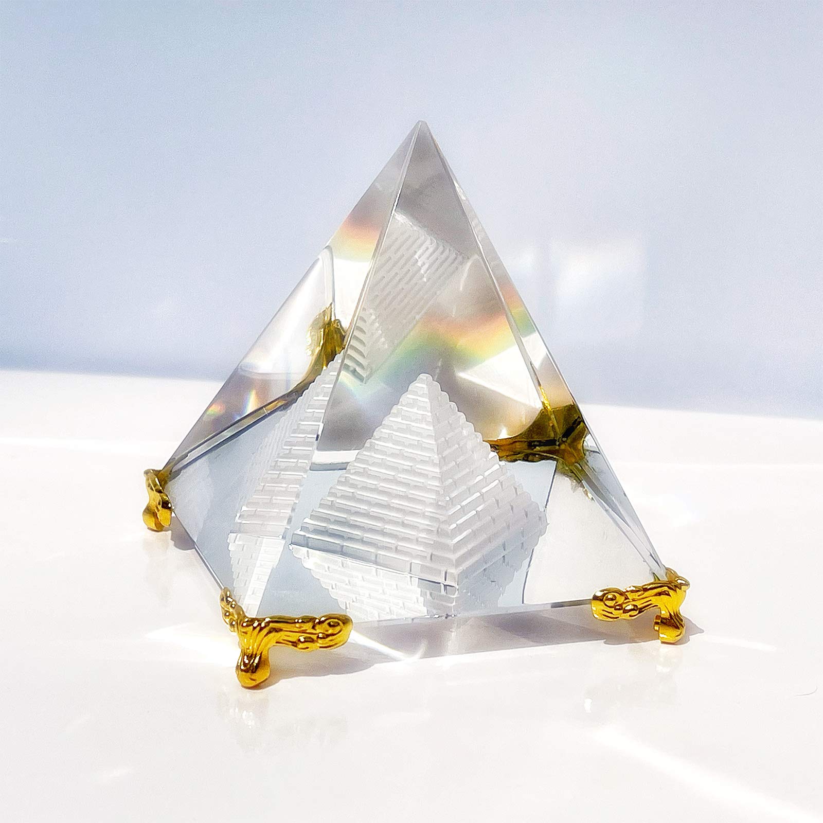 Together-life Crystal Pyramid Prism, Feng Shui Crafts Meditation Crystal with Gold Stand for Home Office Art Decor, Pyramids Gift, Stand for Prosperity, Positive Energy and Good Luck(6cm)