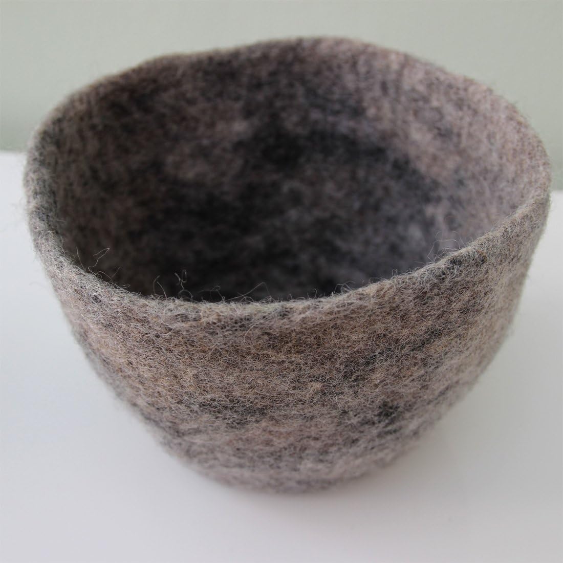 Maharanis Felt Planter Basket Storage Scandic Design Felt Hat Pure Wool Handmade Pebble Diameter Approx. 21 cm - Image 3