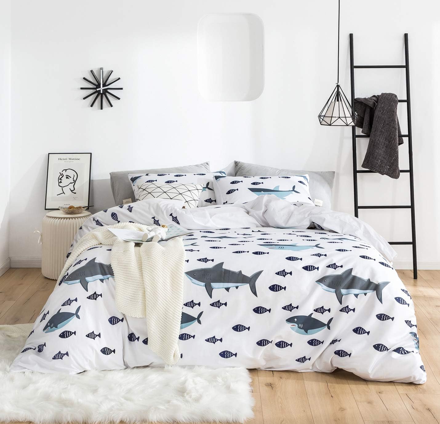 YuHeGuoJi Duvet Cover Set 100% Cotton White King Size Shark Pattern Bedding 3 Pieces Set 1 Gray Fish Animals Print Duvet Cover with Zipper Ties 2 Pillowcases Hotel Quality Soft Breathable Durable